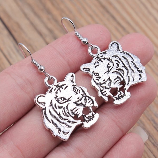 European And American Popular Ornament Retro Simple Handmade Ornament Double-sided Tiger Head Earrings