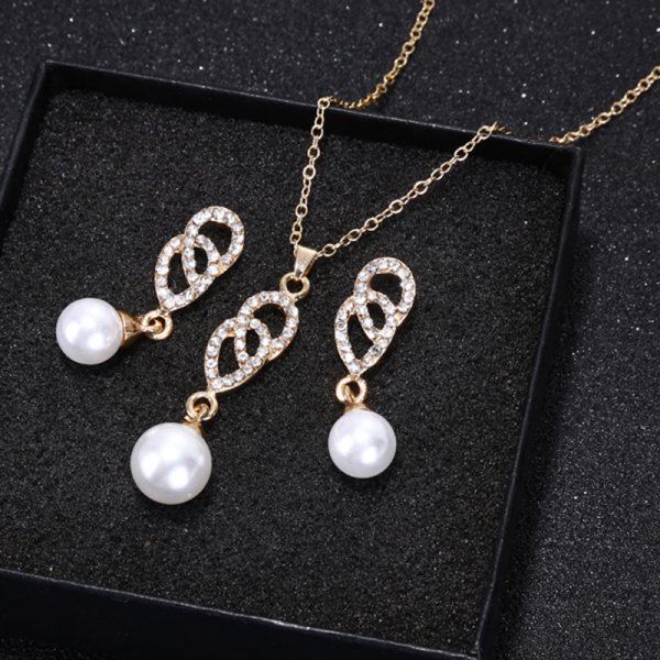 Double ring pearl necklace set