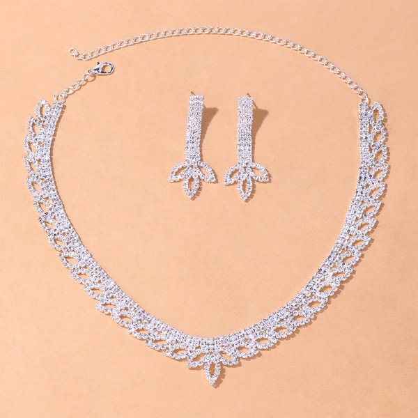 Light Luxury Bridal Necklace Earrings Set Wedding Dress Accessories